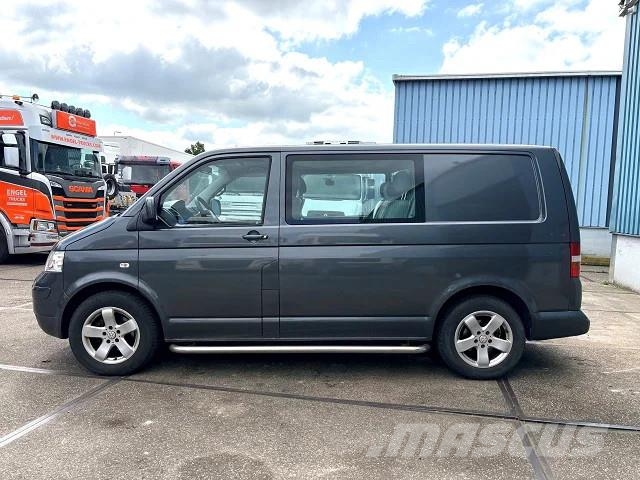 Volkswagen Transporter T5 DOUBLE CAB 5-CILINDER (6 GEARS MANU Carros