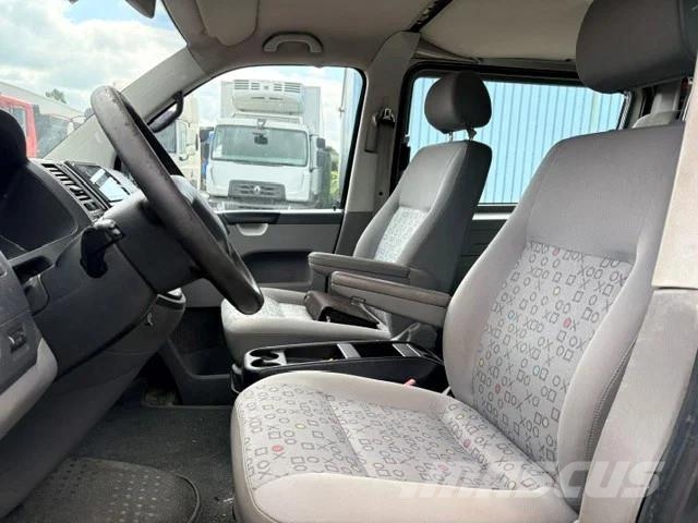Volkswagen Transporter T5 DOUBLE CAB 5-CILINDER (6 GEARS MANU Carros