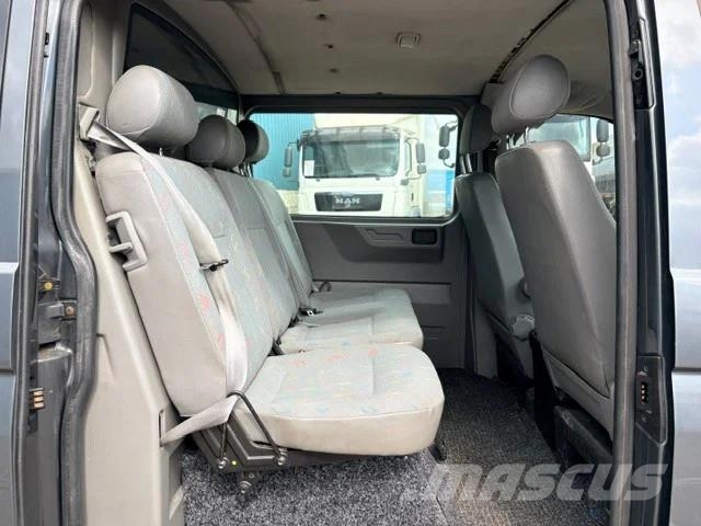 Volkswagen Transporter T5 DOUBLE CAB 5-CILINDER (6 GEARS MANU Carros