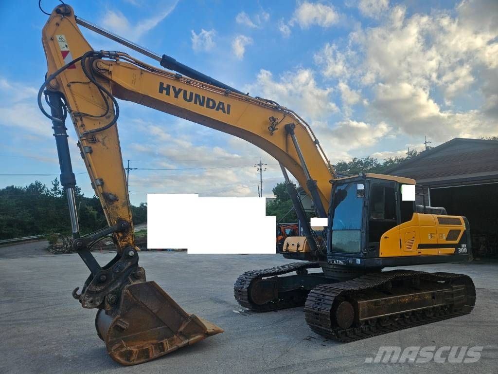 Hyundai HX 300 履带挖掘机