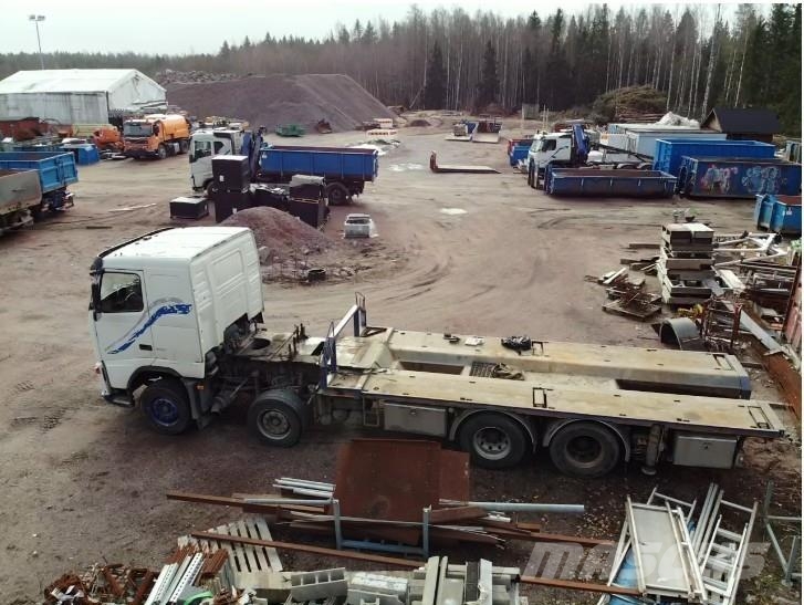 Volvo FH 8x4 شاحنات الرافعات