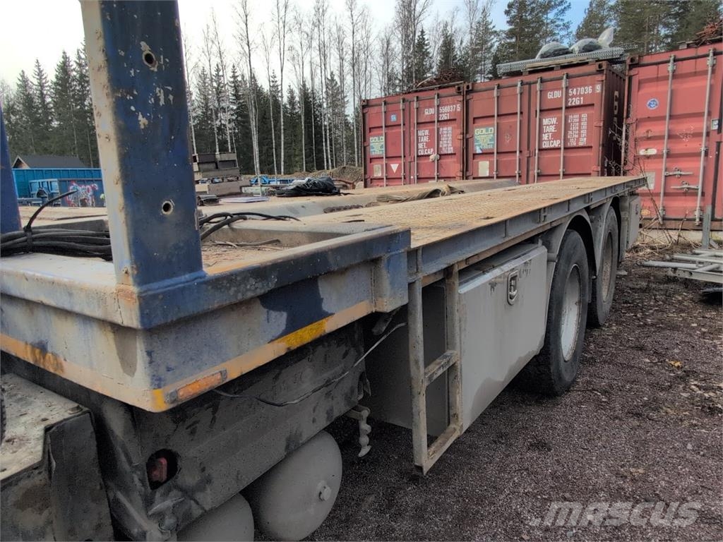 Volvo FH 8x4 شاحنات الرافعات