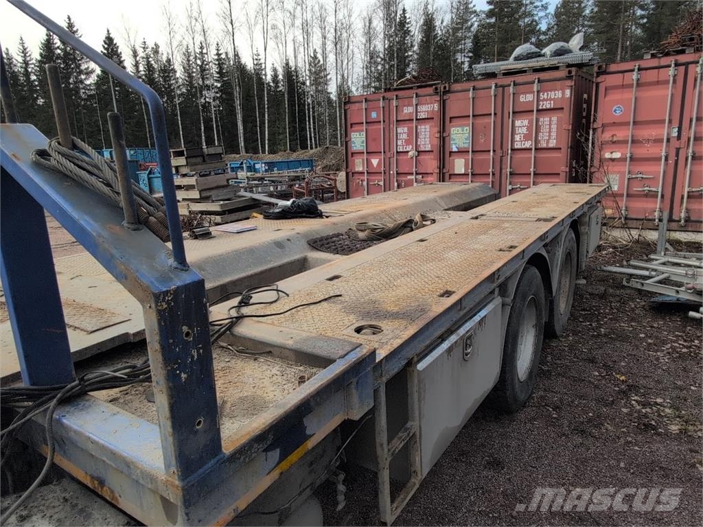 Volvo FH 8x4 شاحنات الرافعات