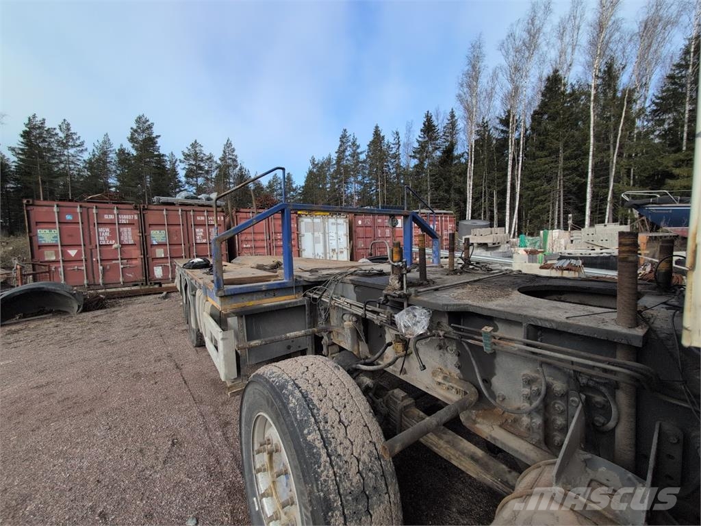 Volvo FH 8x4 شاحنات الرافعات