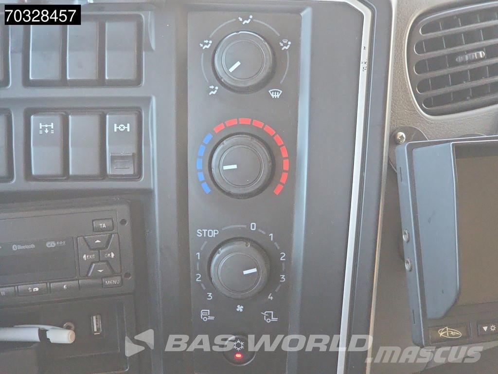 Renault D 280 4X2 19t Caja de 8,57m Plataforma 2t Cambio A شاحنات ذات هيكل صندوقي