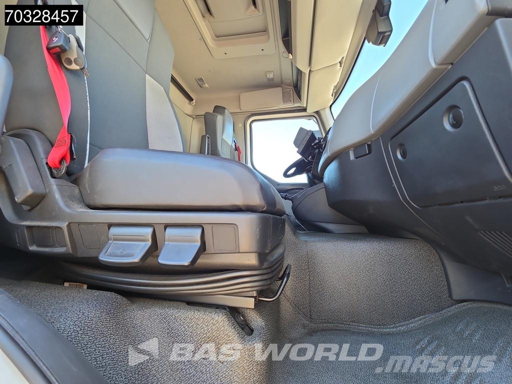 Renault D 280 4X2 19t Caja de 8,57m Plataforma 2t Cambio A شاحنات ذات هيكل صندوقي