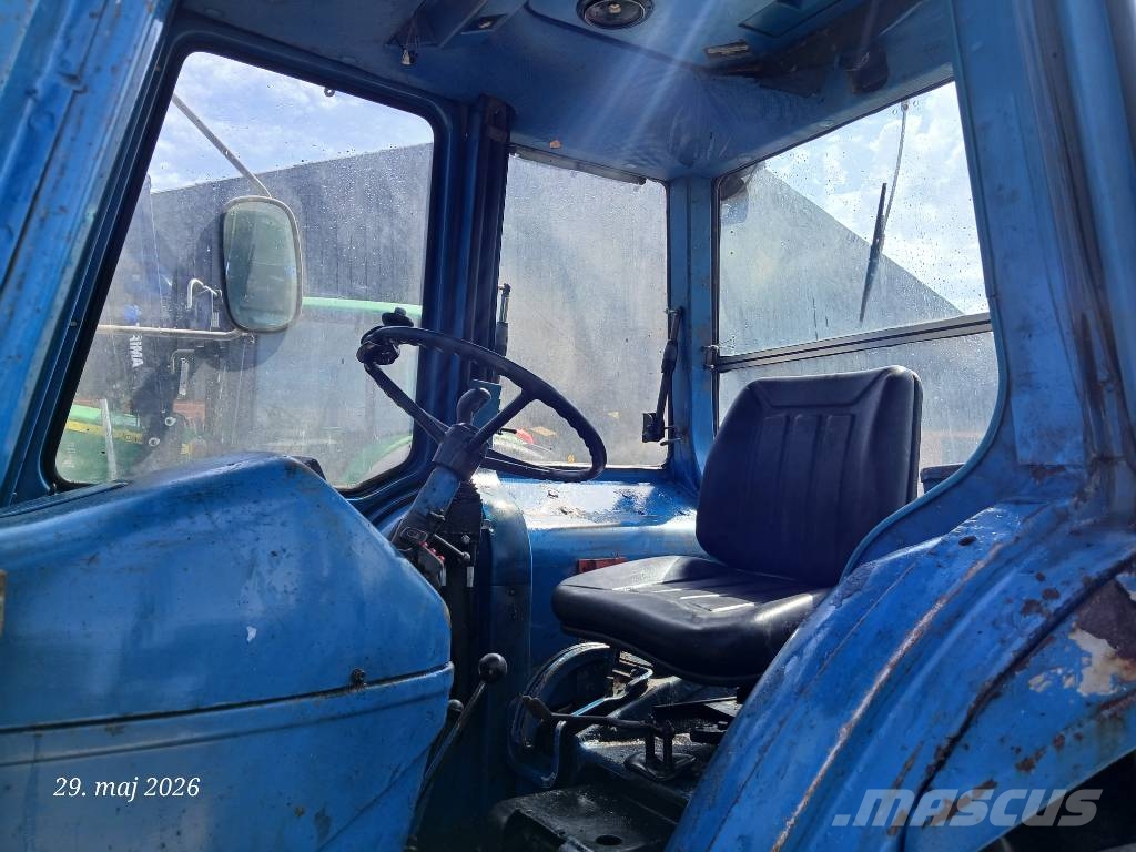 Ford 6600 Q cab 4 WD Tractors