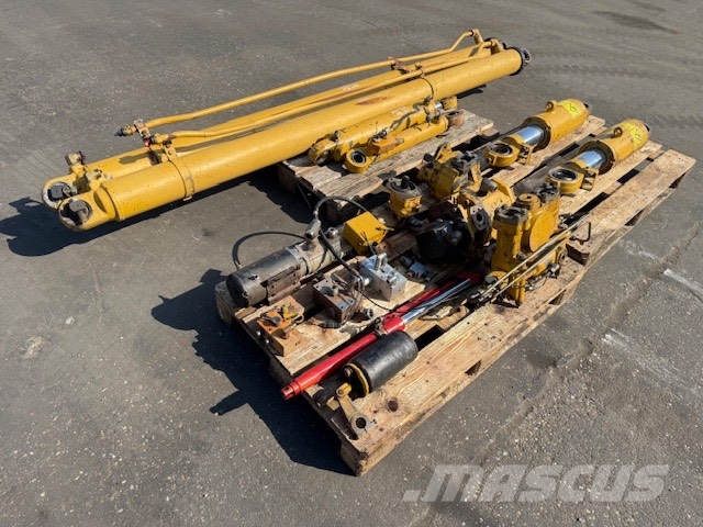CAT 740 HYDRAULIC PARTS COMPLET Componenti idrauliche