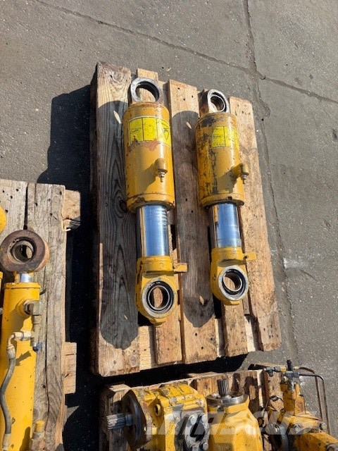 CAT 740 HYDRAULIC PARTS COMPLET Componenti idrauliche