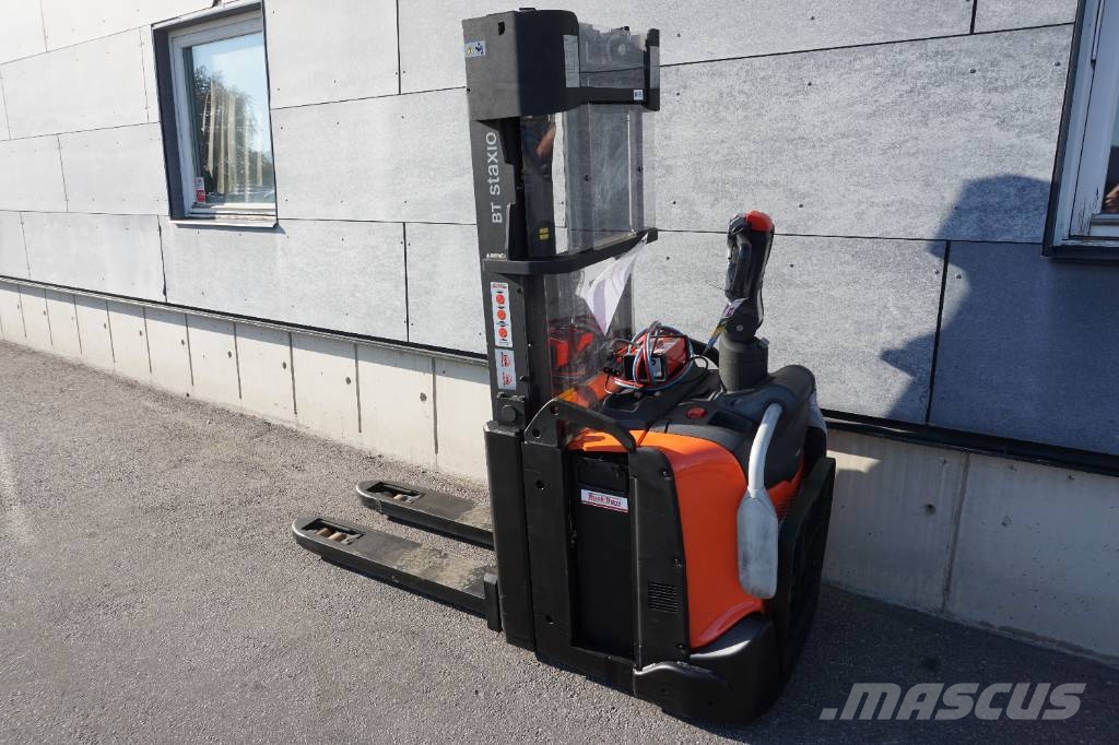 Toyota SPE200L Stapelaar meeloop