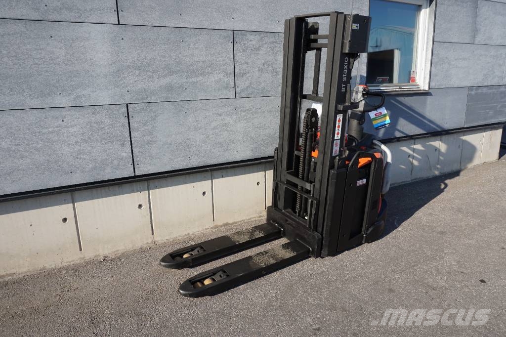 Toyota SPE200L Stapelaar meeloop