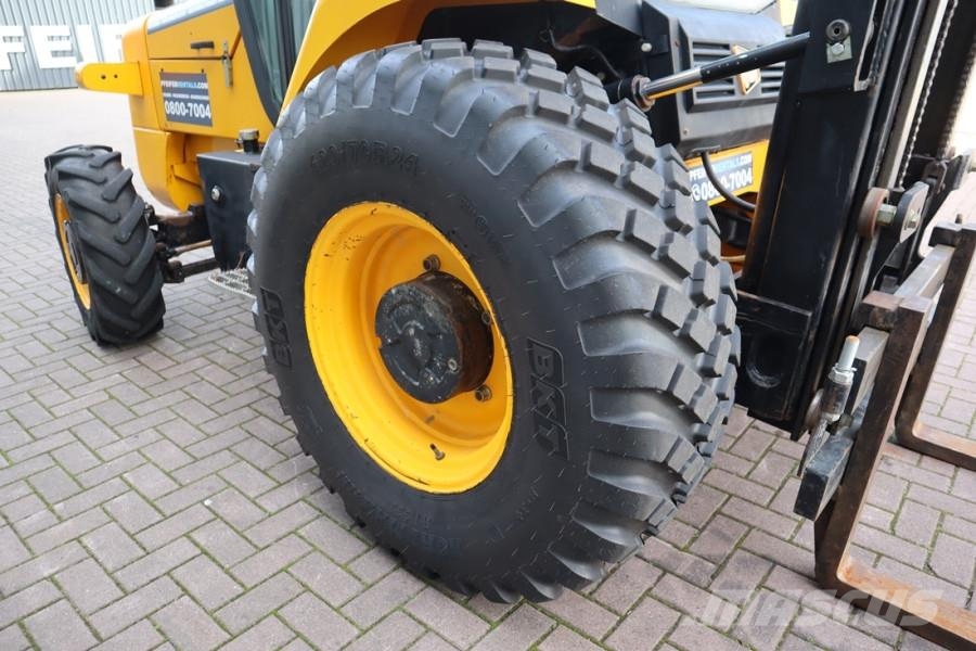 JCB 926 Diesel, 4x4 Drive, Triplex mast, 5500mm Liftin Wózki widłowe terenowe