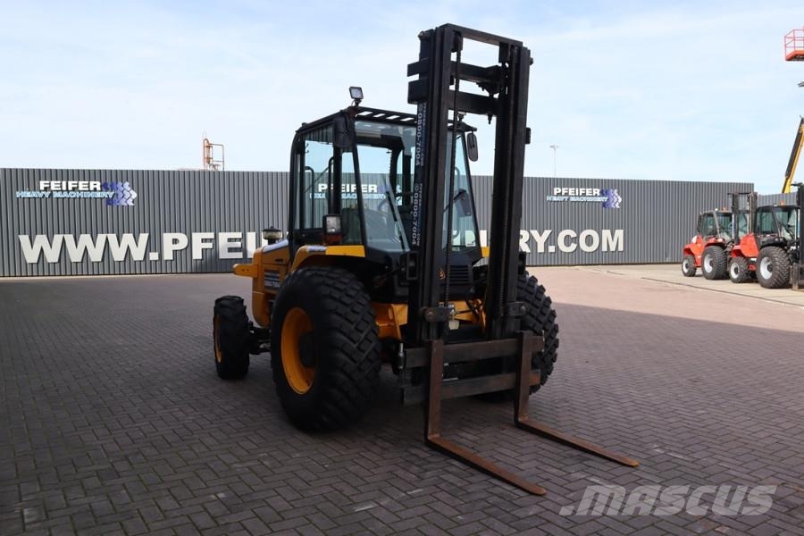 JCB 926 Diesel, 4x4 Drive, Triplex mast, 5500mm Liftin Wózki widłowe terenowe