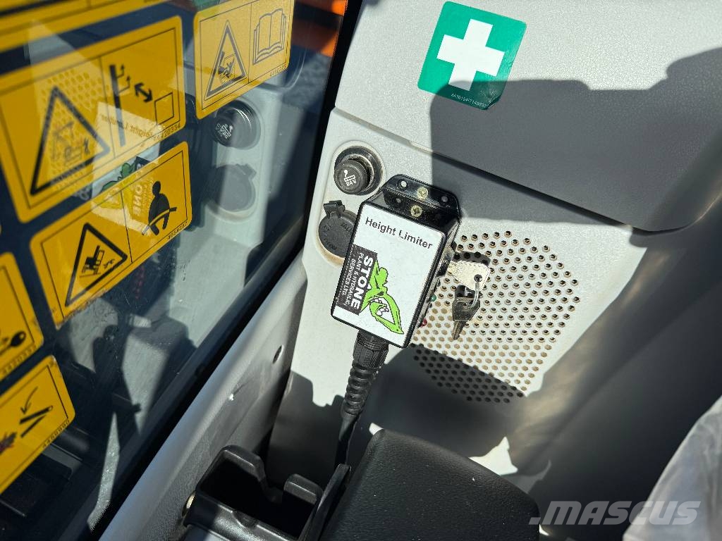 Hitachi ZX 85 US-6 Közepes (midi) kotrók 7 t - 12 t