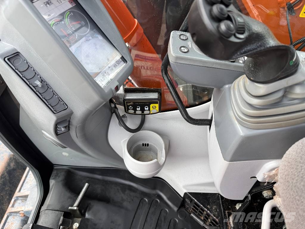 Hitachi ZX 85 US-6 Közepes (midi) kotrók 7 t - 12 t