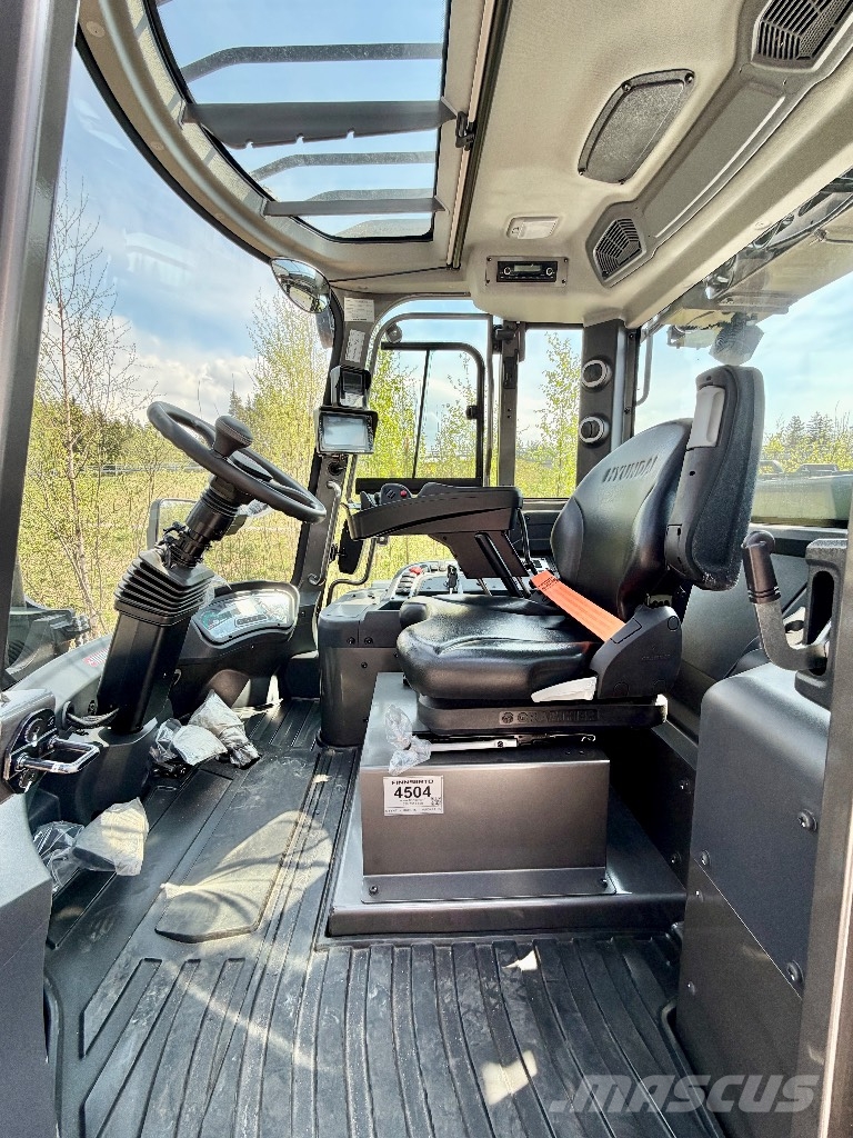 Hyundai 80 B-X Li-Ion Electric forklifts