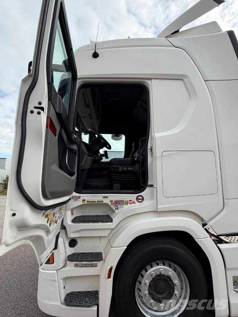 Scania R500A6X2/4NB Serie 5004 Trekkers