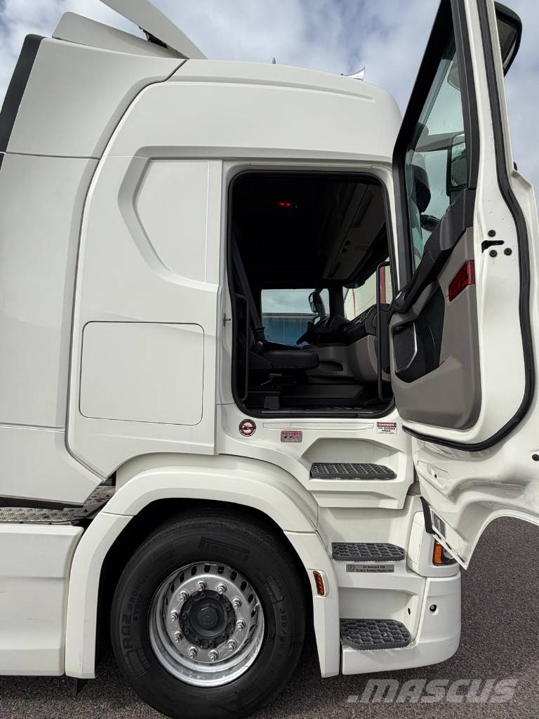 Scania R500A6X2/4NB Serie 5004 Trekkers