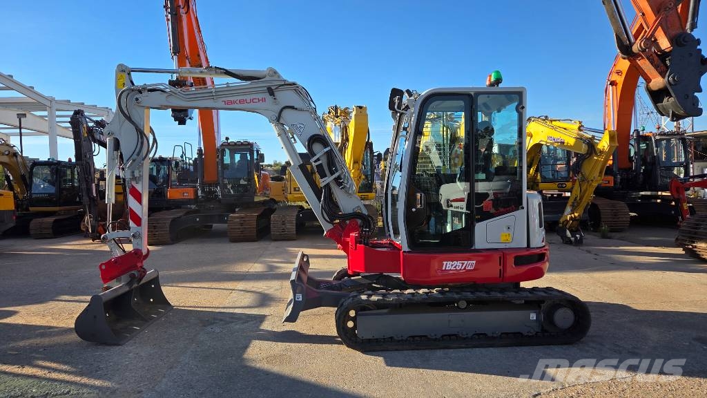 Takeuchi TB 257 FR Mini ekskavatori < 7 t