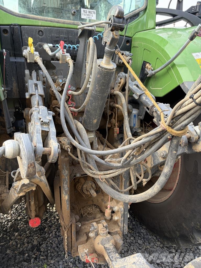 Fendt 720 VARIO PROFI + Traktoren