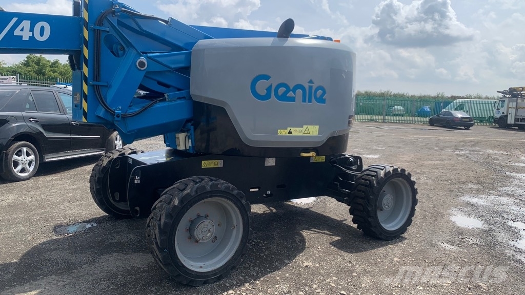 Genie Z62/40 JRT Kĺbové plošiny