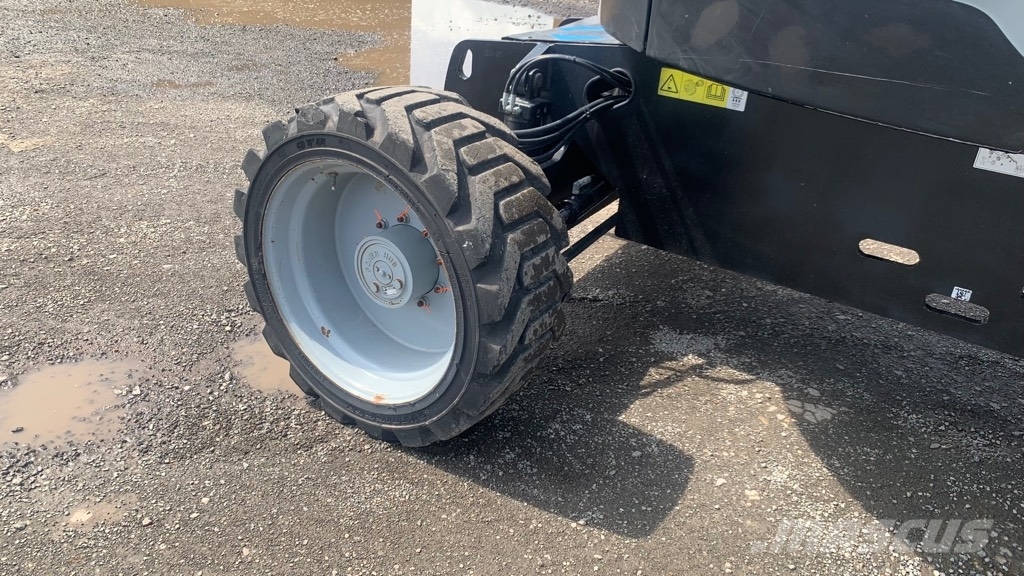 Genie Z62/40 JRT Kĺbové plošiny