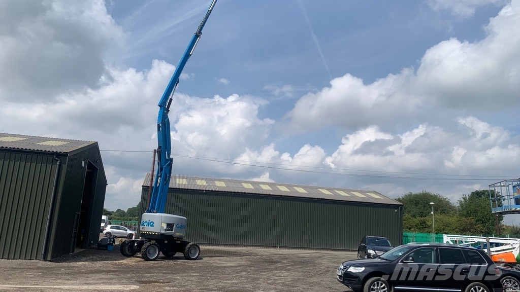 Genie Z62/40 JRT Kĺbové plošiny