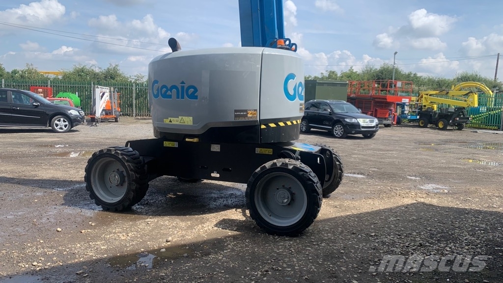 Genie Z62/40 JRT Kĺbové plošiny