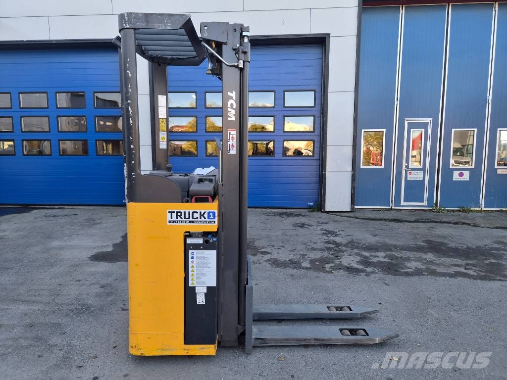TCM 1.6 tonns ståstabler 3.6m LH Stand-in stackers