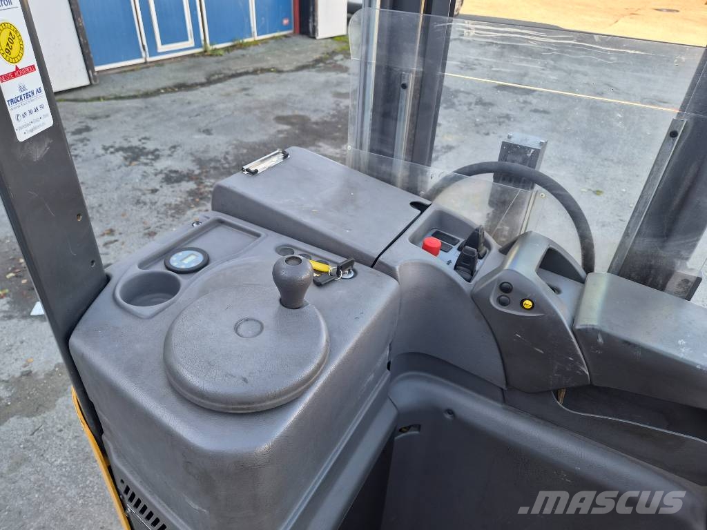 TCM 1.6 tonns ståstabler 3.6m LH Stand-in stackers