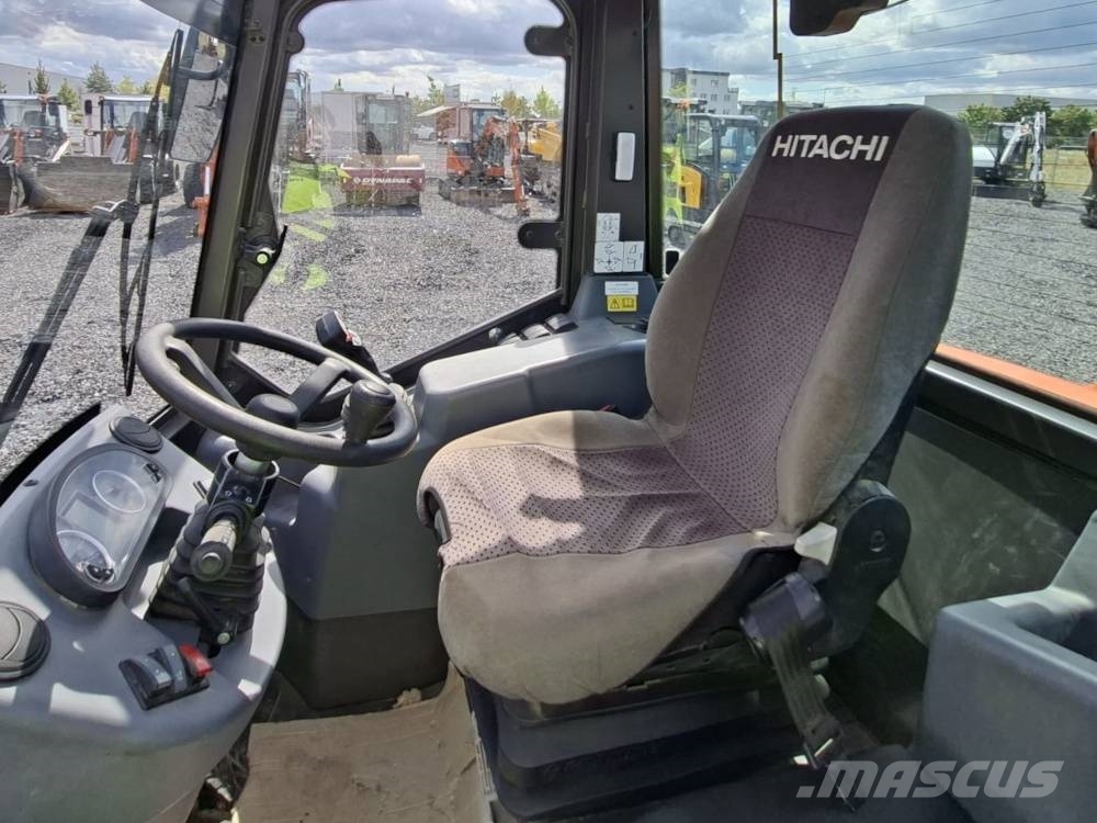Hitachi ZW 95-6 Schrankladers