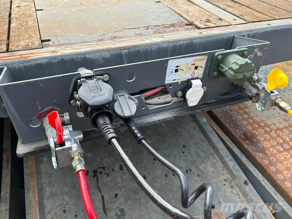Nooteboom OSDS-58-04 HEAVY LOAD TRAILER 58.000 kg | HYDROLIC نصف مقطورة مسطحة منخفضة