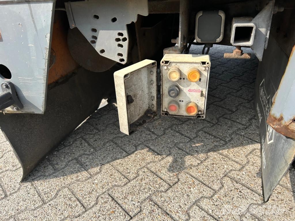 Nooteboom OSDS-58-04 HEAVY LOAD TRAILER 58.000 kg | HYDROLIC نصف مقطورة مسطحة منخفضة