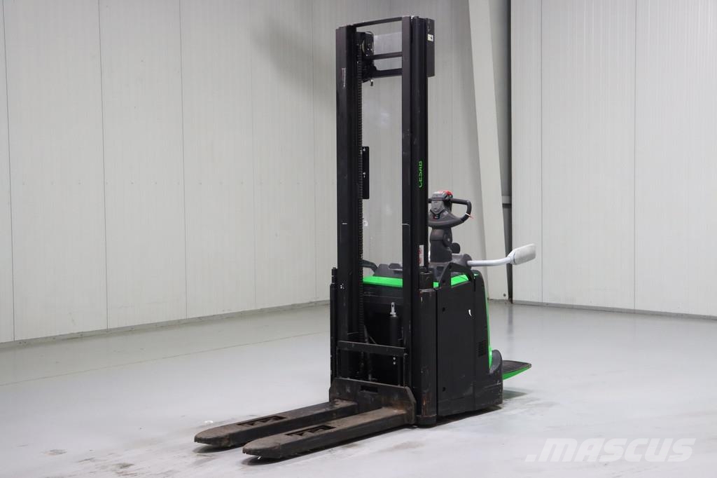 Cesab S312L Pedestrian stacker
