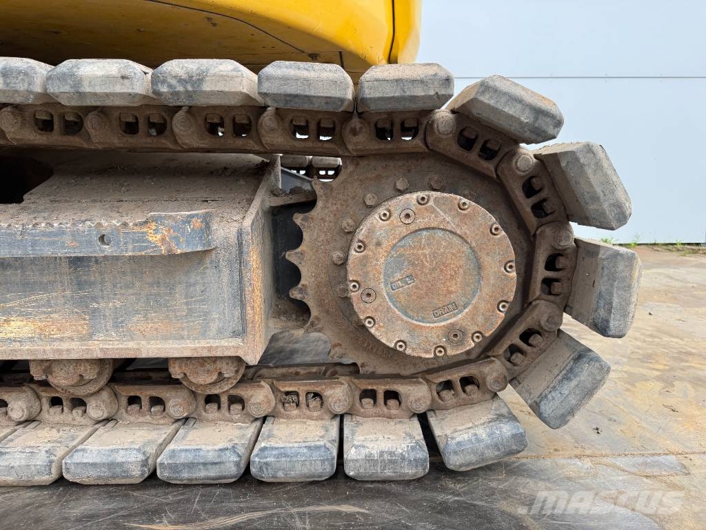Komatsu PC138US-11 - Triple Boom / Front Blade / 360º Came Εκσκαφείς με ερπύστριες