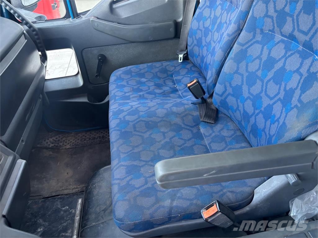 Iveco EUROCARGO 120E25 6X4/4 Tartályos teherautók