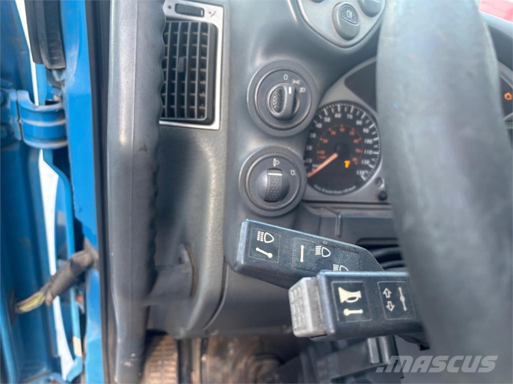 Iveco EUROCARGO 120E25 6X4/4 Tartályos teherautók