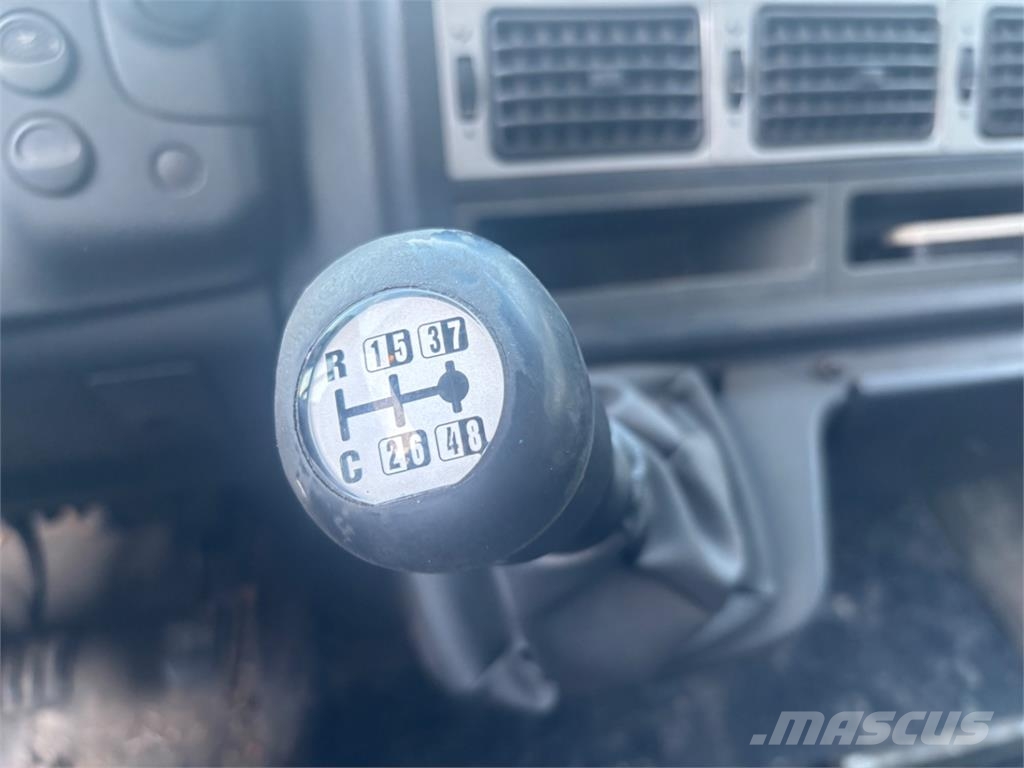 Iveco EUROCARGO 120E25 6X4/4 Tartályos teherautók