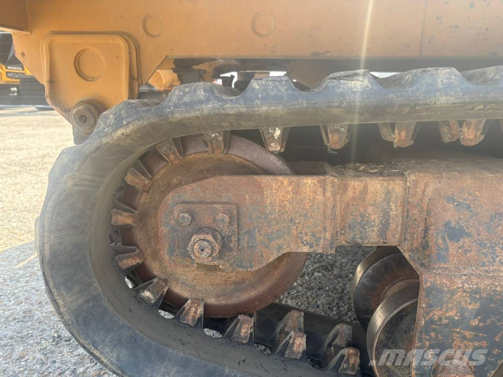 Morooka MST300VD عربات نقل قلابة مجنزرة