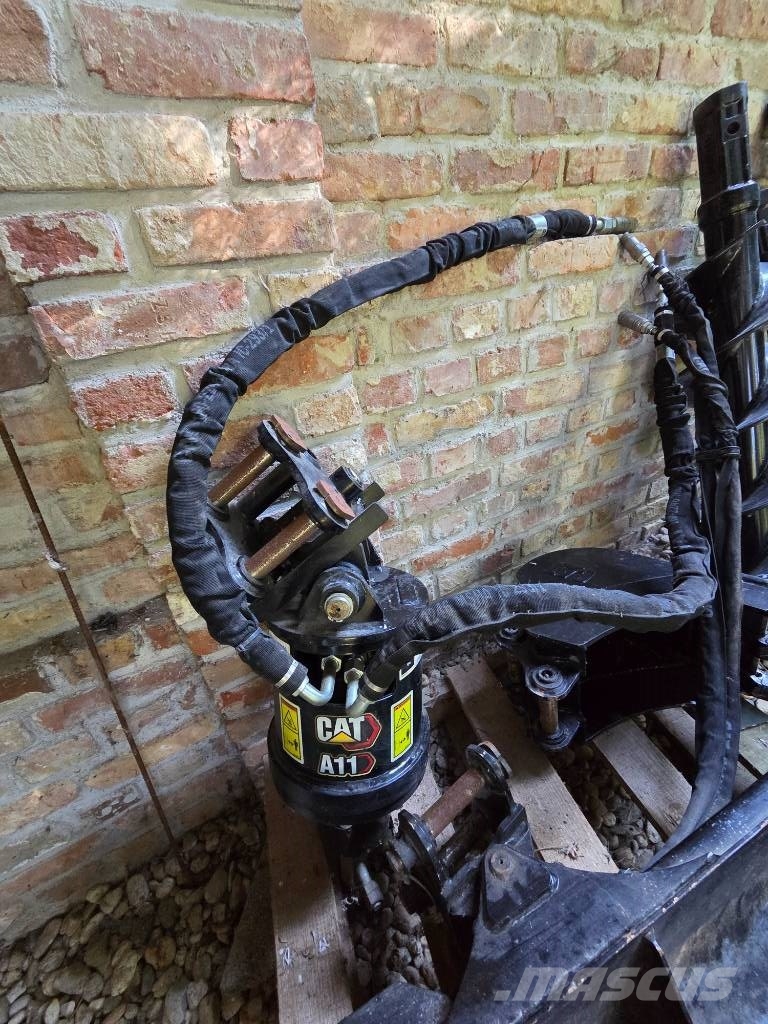 CAT 301.8 حفارات صغيرة أقل من 7 طن (حفارات صغيرة)