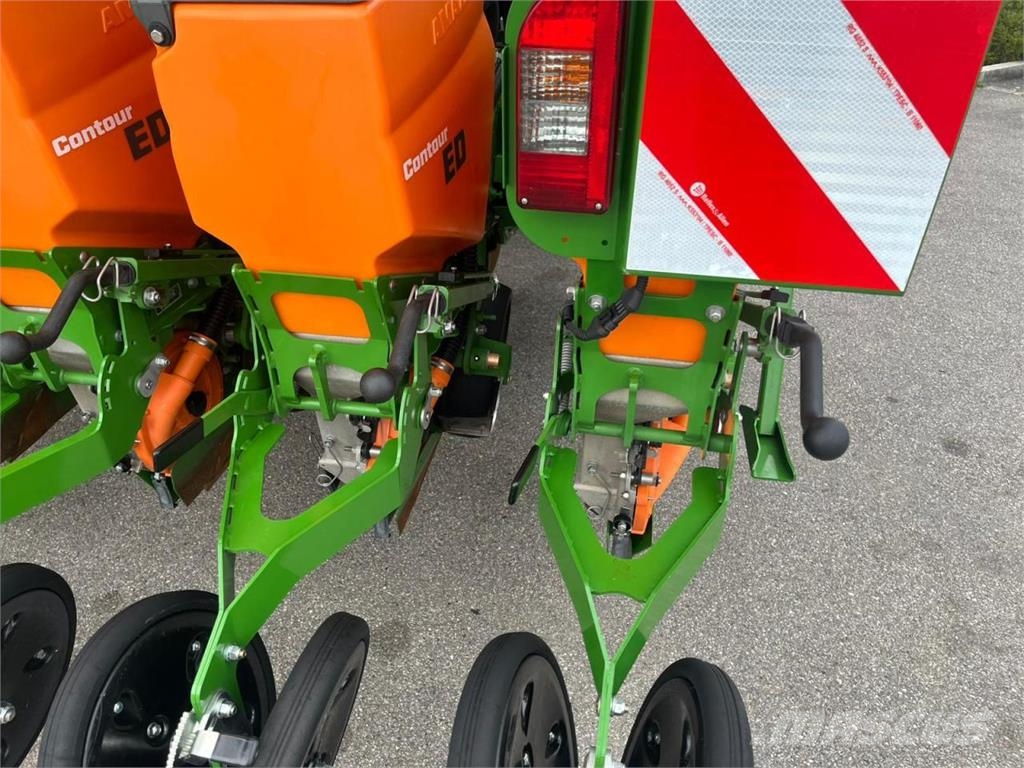 Amazone ED 6000-2FC SUPER + Amazone Frontdüngertank, TOP Sembradoras de alta precisión