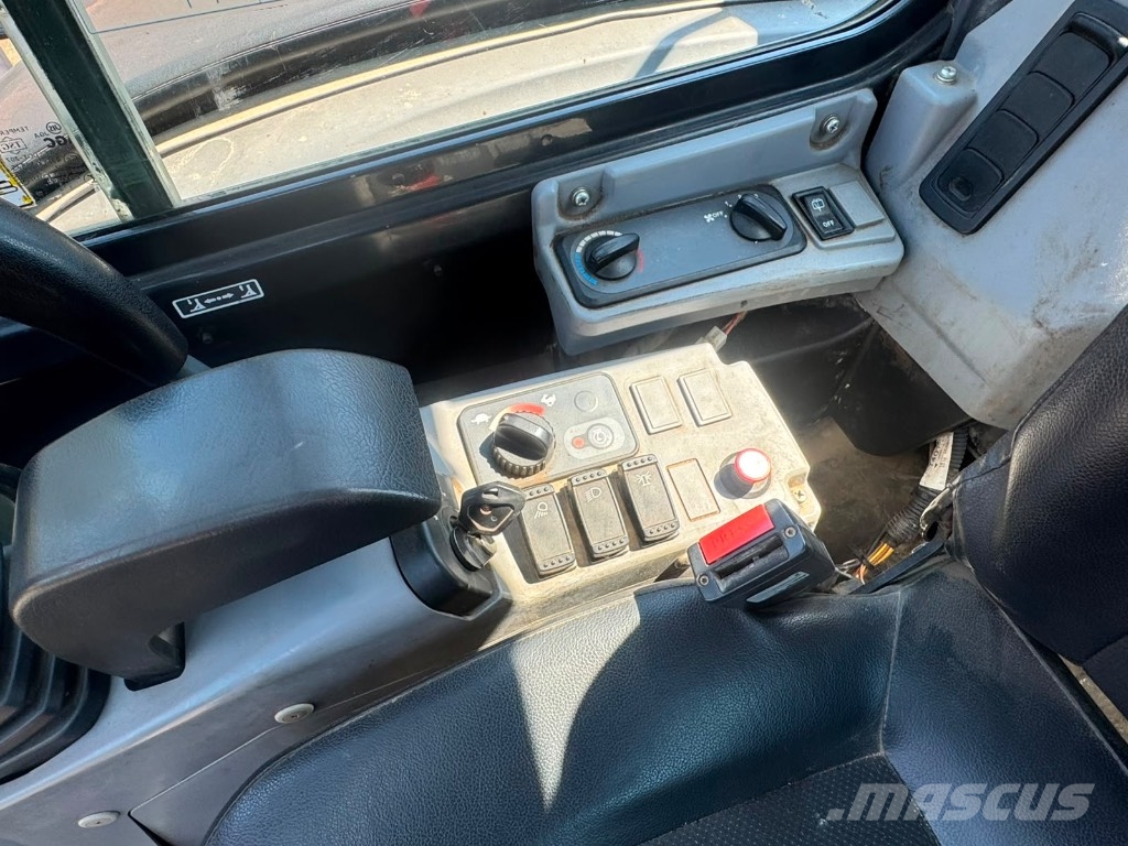 Kubota KX 057-4 حفارات صغيرة أقل من 7 طن (حفارات صغيرة)