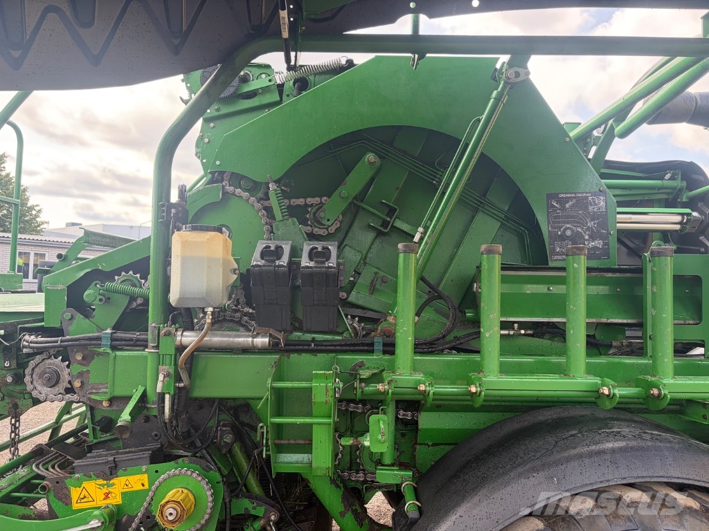 McHale fusion 3 Round balers