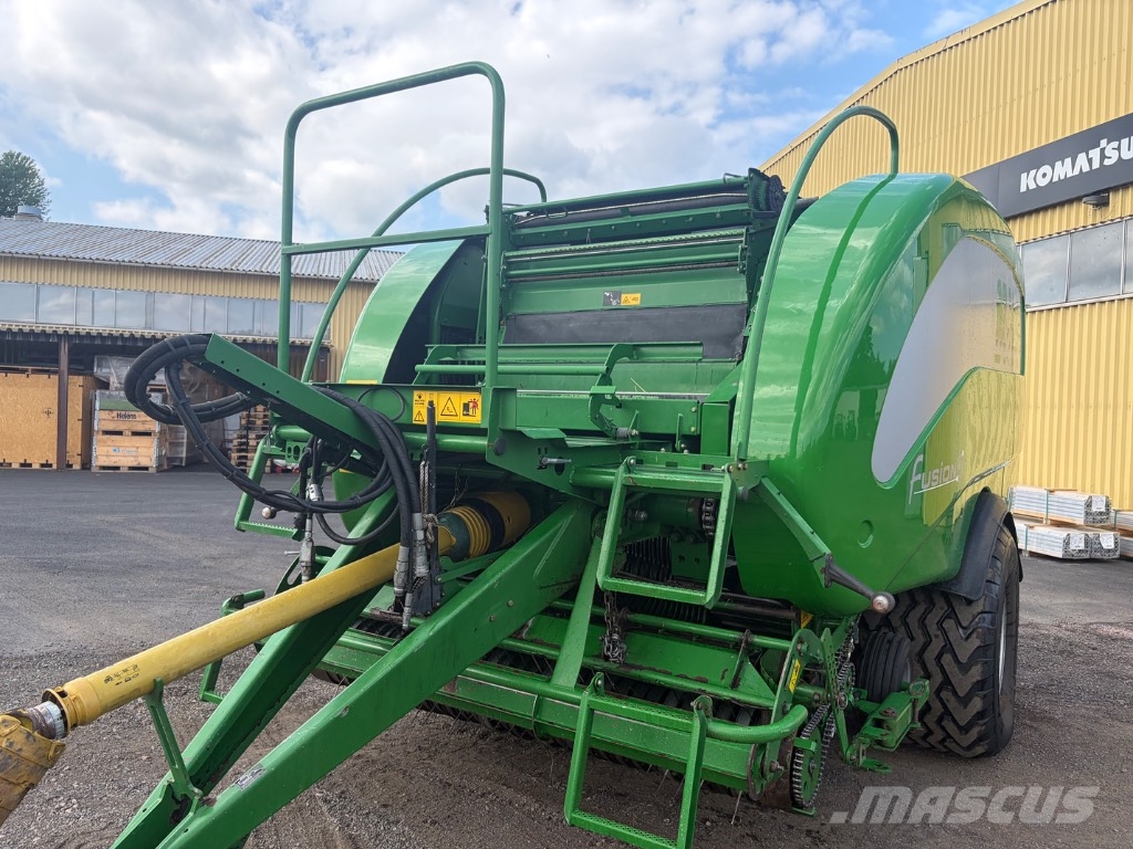 McHale fusion 3 Round balers