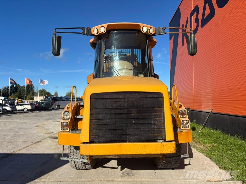 Hydrema 922 D 6x6 Midjestyrd dumper