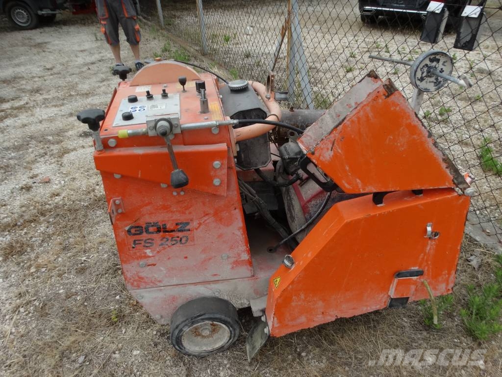  Gölz FS 250 B hézagvágó Scie à roche et béton