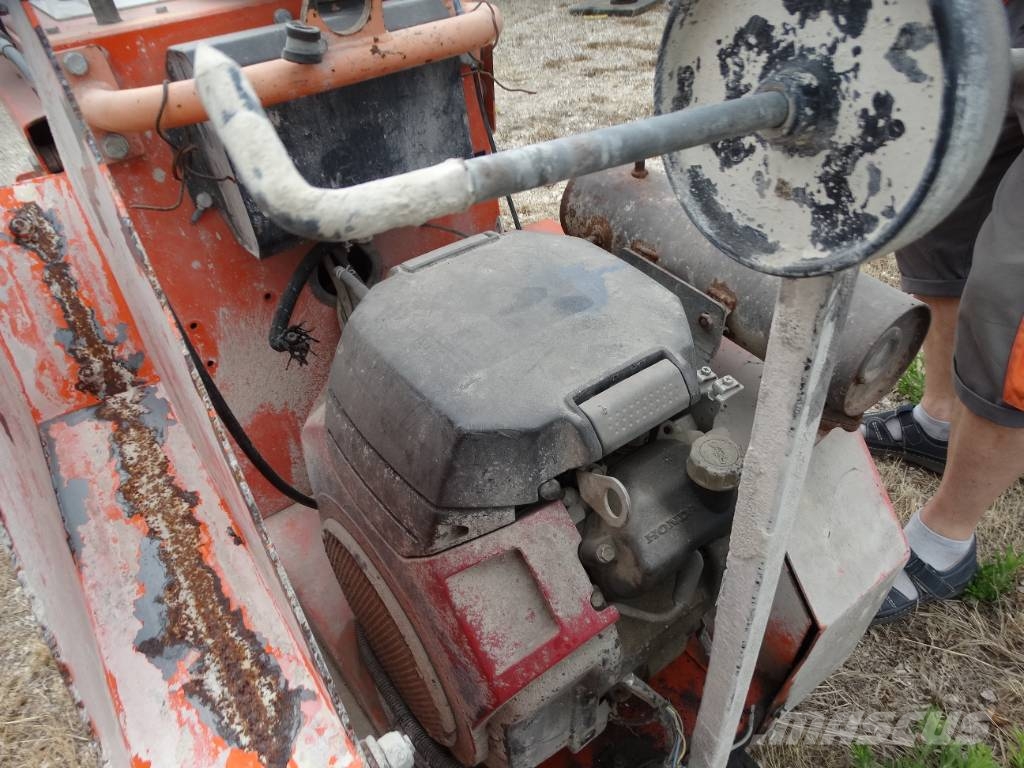  Gölz FS 250 B hézagvágó Scie à roche et béton