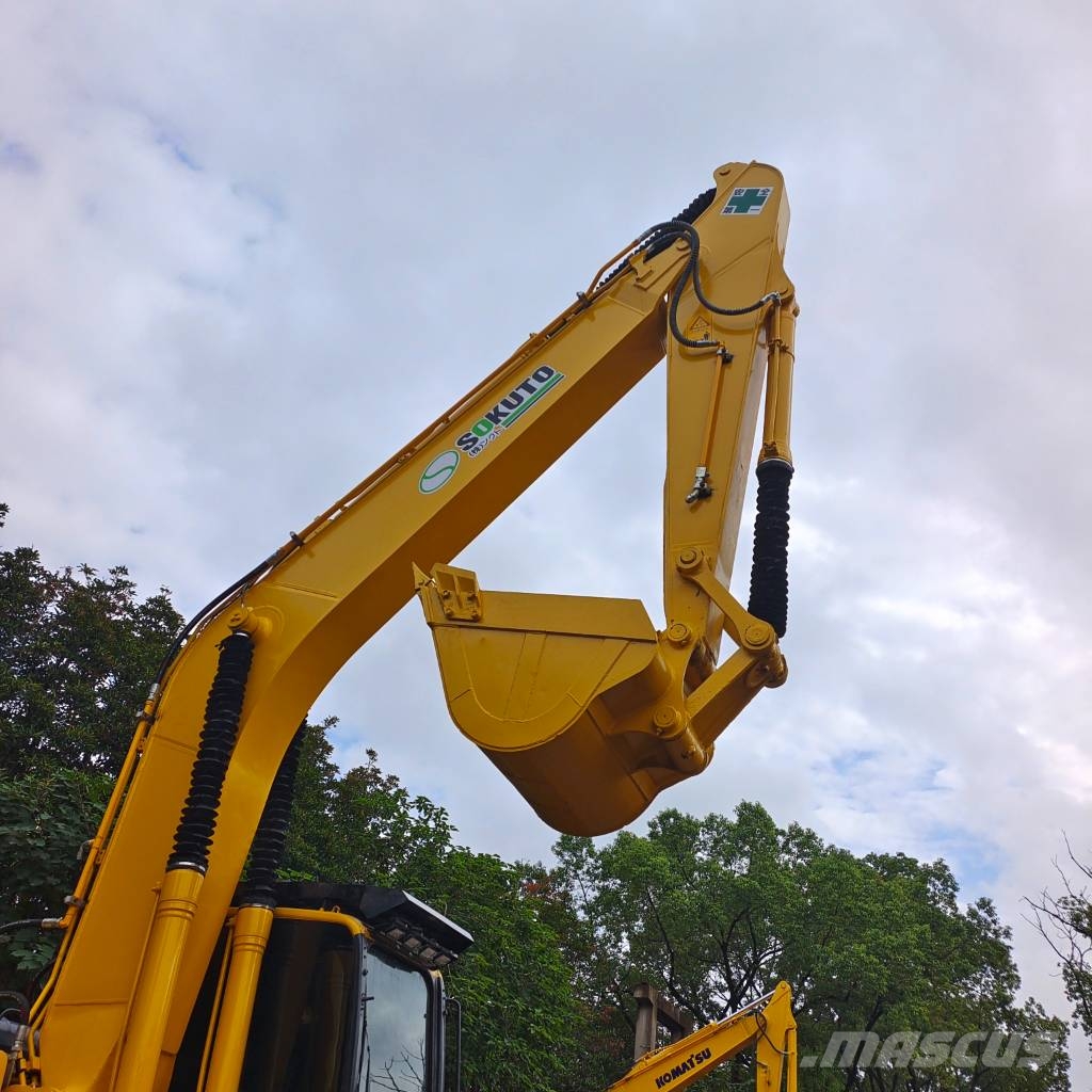 Komatsu PC 220-8 made in Japan 履带挖掘机