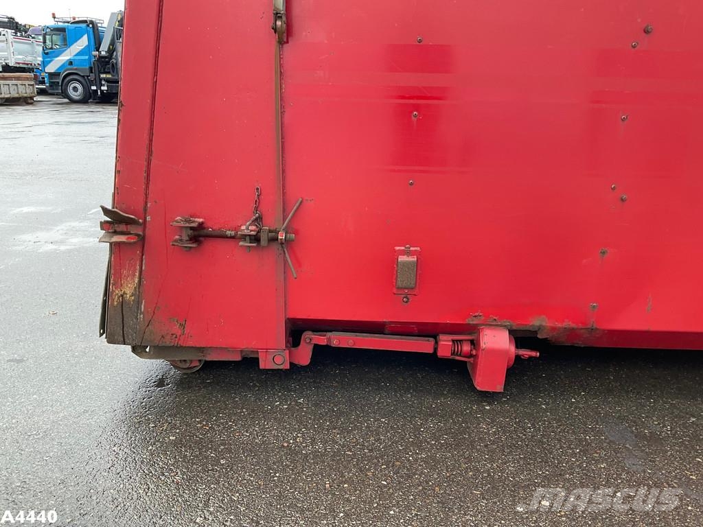  Container 25 m³ met milieukleppen Специальные контейнеры