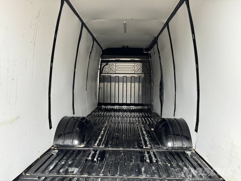 Iveco 50C15 Transporter Kastenwagen L4H2 EURO 5 Skriňová nadstavba